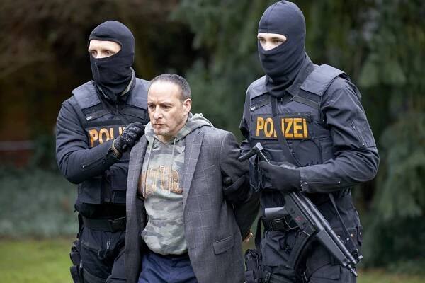 Kobra 11 - Štvanice na Semira - Z filmu - Erdogan Atalay