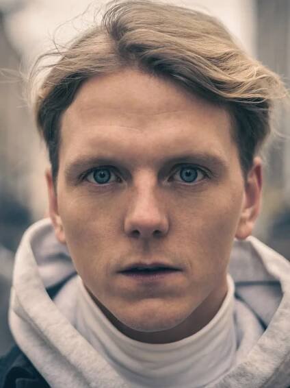 JONAS STRAND GRAVLI