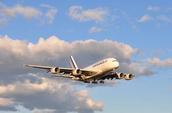 Air France Airbus A380 F-HPJB @YUL