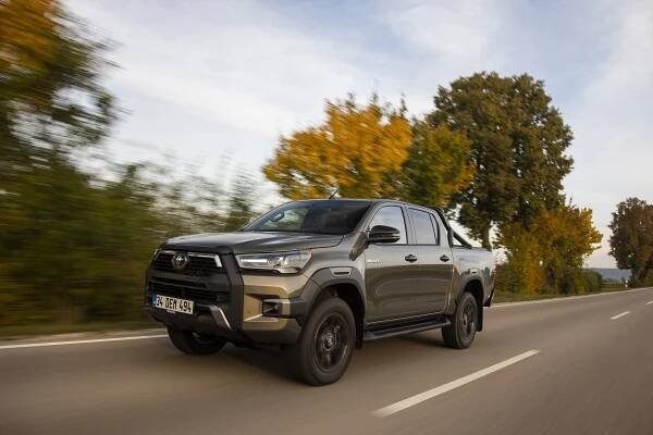 Toyota Hilux Test 2025