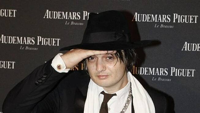 Bývalý přítel Kate Moss Pete Doherty znovu nastoupil na léčení