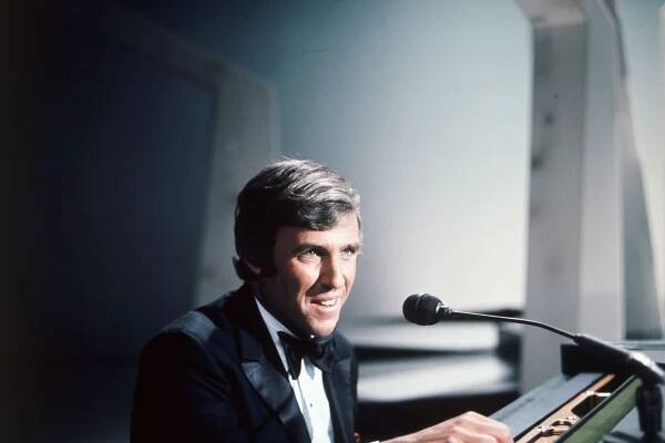 Burt Bacharach’s Distinctive Melodic Voice