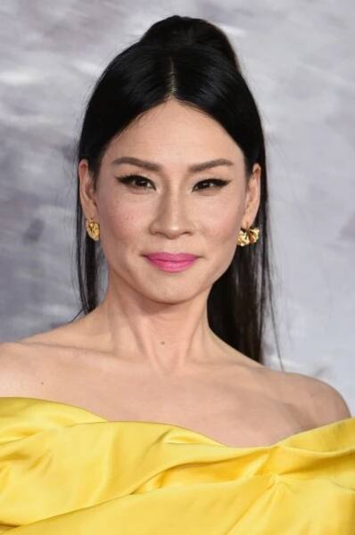 Hádali byste jí její věk? Přes 20 let staré fotografie dokazují, že se Lucy Liu téměř nezměnila
