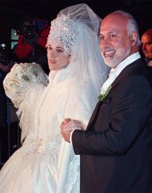 Zpěvačka Céline Dion pohřbila manžela: Několikrát propukla v neutichající pláč