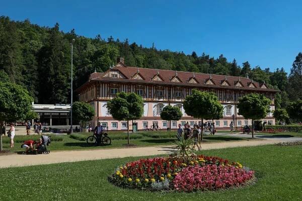 fotogalerie-luhacovice-slavily-svatek-sboroveho-zpevu - ZLIN.CZ