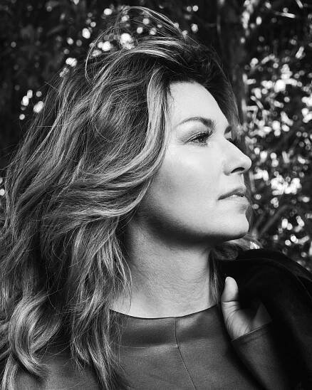 Shania Twain Walked Out on Top. Now She Wants Back In.
