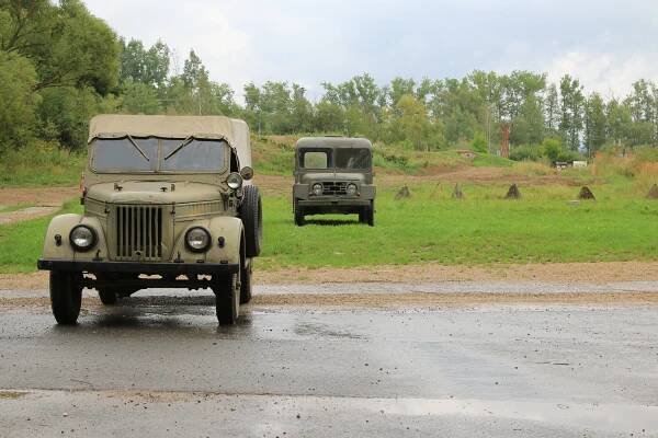 Armádní GAZ-69 vs. Škoda 973: Česká Babeta byla nejlepším vojákem své doby, přednost však dostal GAZ. A kvůli politice to nebylo