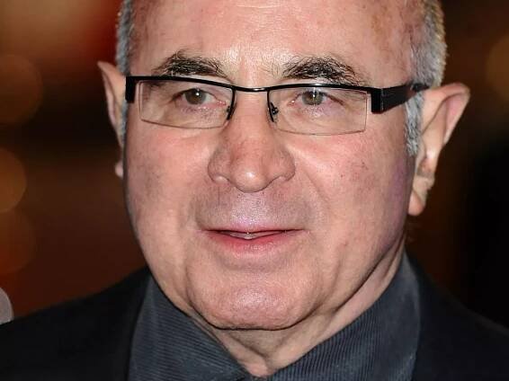 Much-loved British actor Bob Hoskins dies age 71