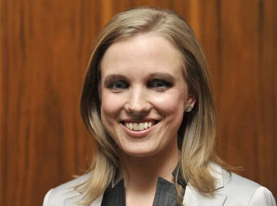 Miss parlament se stala Lenka Andrýsová
