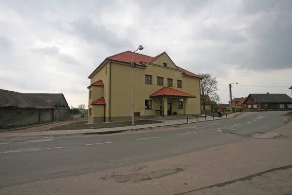 Vinary (okres Hradec Králové) – Wikipedie