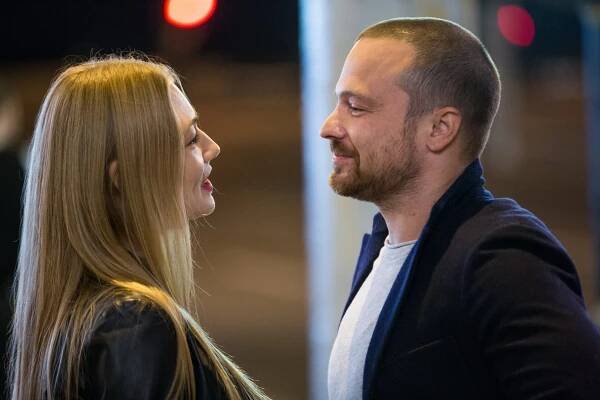 Molot - Z filmu - Oksana Akiňšina, Alexej Čadov