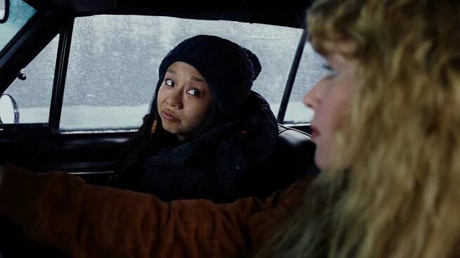 Stephanie Hsu - S ledovým klidem - Útěk z S**t Mountain - Z filmu