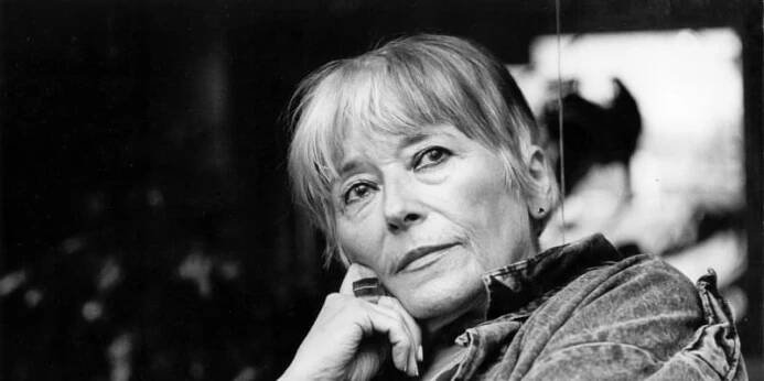 Ester Krumbachová zemřela 13. ledna 1996 ve věku 72 let.