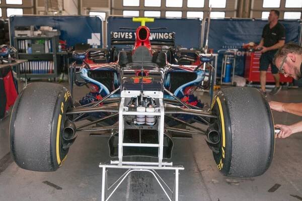 BOSS GP Brno, aneb F1 Toro Rosso STR3-04 s kterou Vettel nestartoval