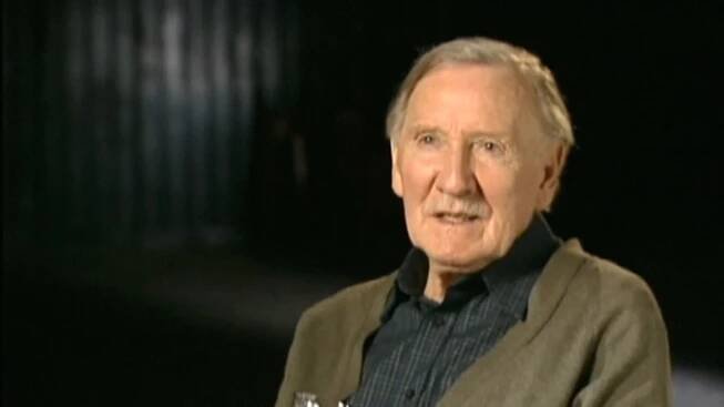 Zemřel herec Leslie Phillips
