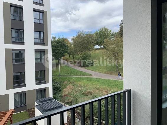 Pronájem bytu 1+kk 40 m², Olgy Havlové, Praha, Praha
