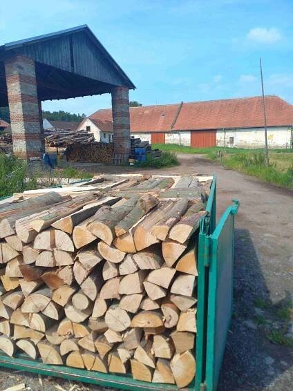 Doprava palivového dřeva v Českých Budějovicích a okolí
