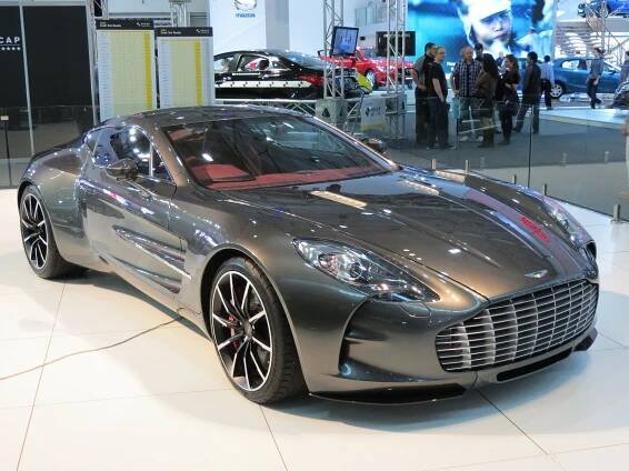 Soubor:2012 Aston Martin One-77 coupe (2012-10-26) 01.jpg – Wikipedie