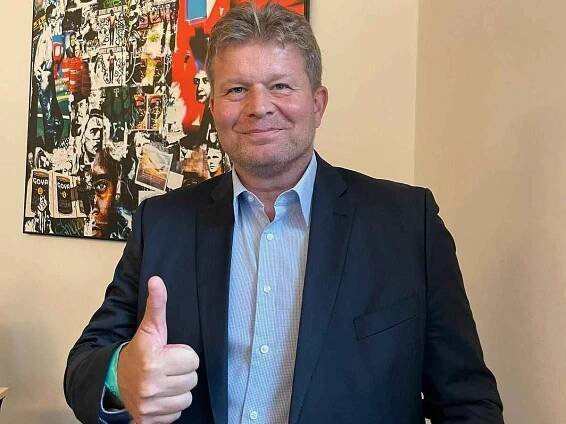 Krajský šéf Tomáš Neumann změny ve fotbalu nezavrhuje, ale nesmí být od stolu