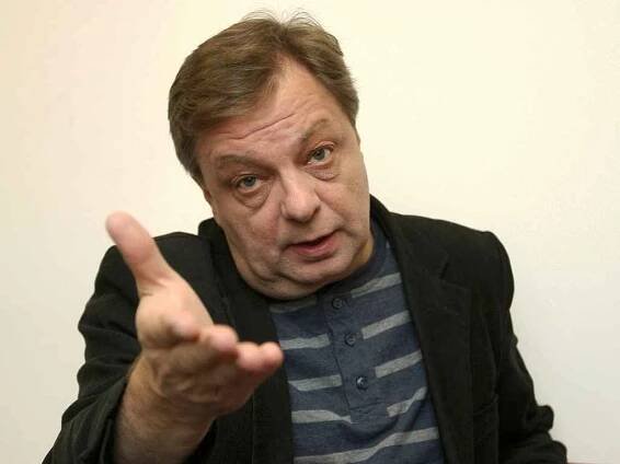Herec Milan Šteindler (na snímku) a moderátor Miloš Knor se představili Brňanům v Divadle Reduta na Zelném trhu. Jako hosty si je do své pravidelné autorské talkshow Na forbíně TM pozval herec, bavič a moderátor Tomáš Matonoha.