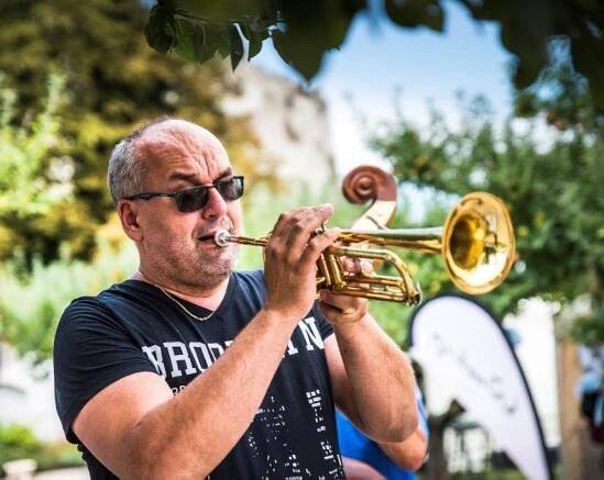 Pozoun – www.zuslomnice.cz