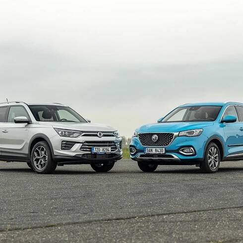 MG HS 1.5 TGI MT vs. SsangYong Korando 1.5 T-GDI MT – Parádu i v základu