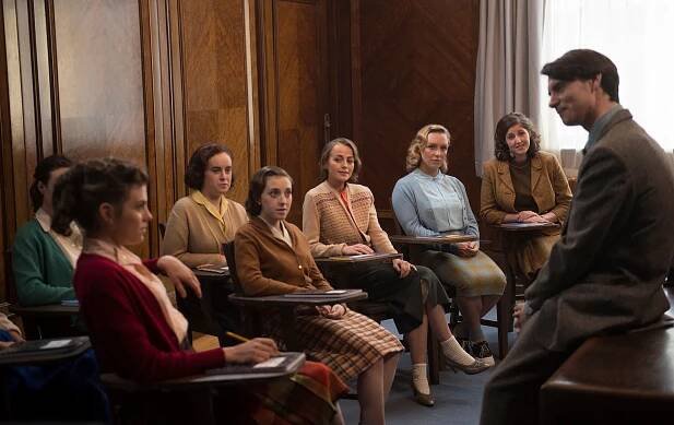 Morgane Polanski, Annie Starke, Harry Lloyd - Žena - Z filmu