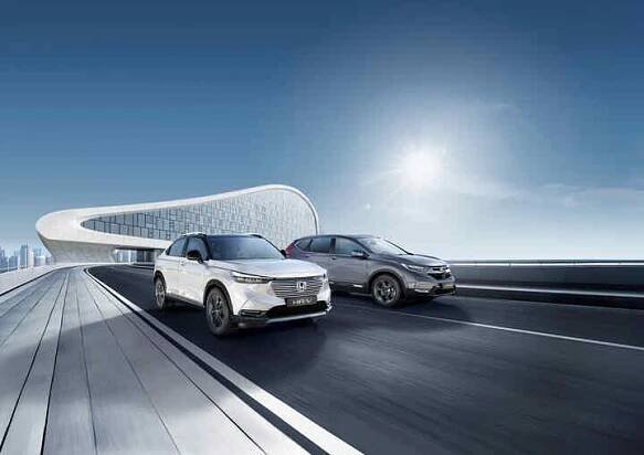 Jak funguje hybrid? | Hybrid | Plug-in hybrid | Honda CZ 