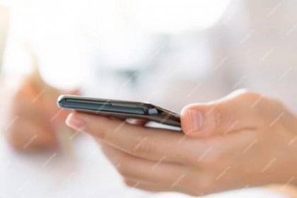 Investice do levnějšího chytrého telefonu se většině uživatelů vyplatí – TECS