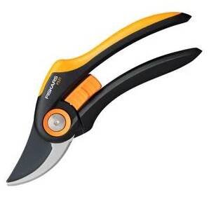 Zahradní nůžky dvoučepelové P26 černé Fiskars 1000567