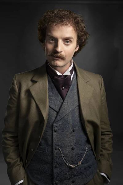 Slečna Scarletová a Vévoda - Promo - Andrew Gower