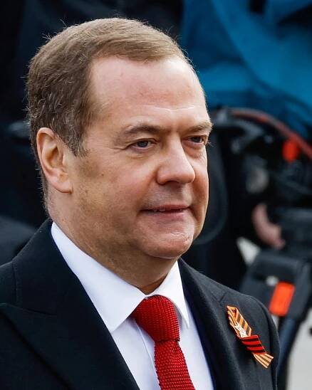 Medvedev raises spectre of Russian nuclear strike on Ukraine