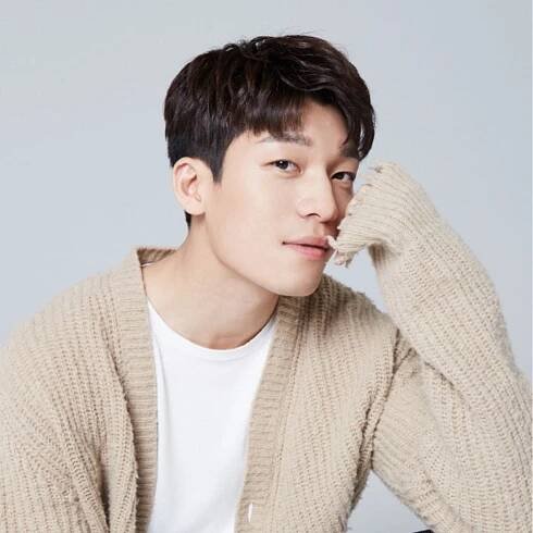 Wi Ha Joon 22