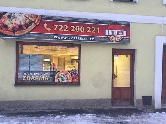 To nejlepší z italské kuchyně: Delikátní křupavé pizzy a nealko nápoj s sebou