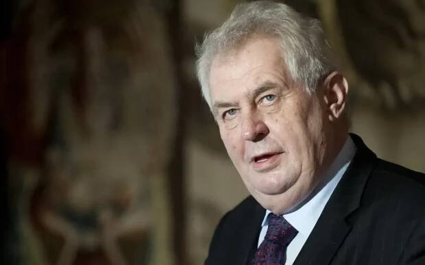 Galerie: „Kdyby byla Pekarová inteligentní, Kalouska odsune.“ Zeman mluvil o „nulách“ z TOP 09 - Galerie - Echo24.cz