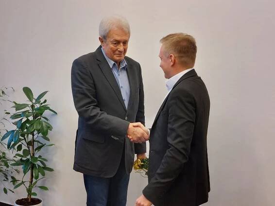 Bývalý starosta Hradce oslavil životní jubileum. Pro město udělal spoustu práce