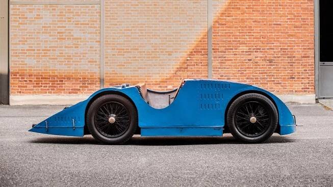 Slavný vůz Bugatti, který dostal přezdívku “Tank”, slaví 100 let