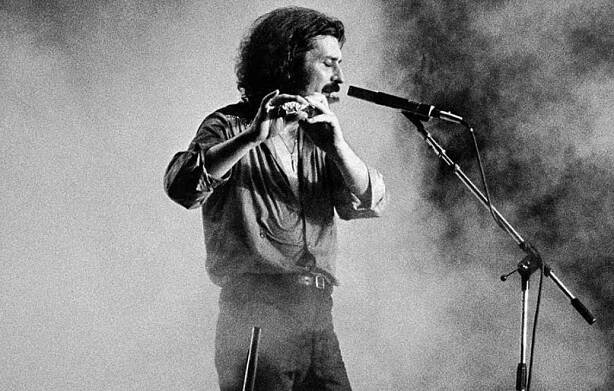 Ray Thomas - spoluzakladatel progrockových The Moody Blues, který prohrál boj s rakovinou