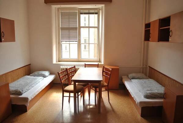 Dizzy Daisy Hostel Praha Pokoj fotografie
