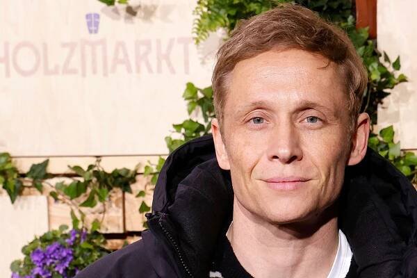 Matthias Schweighoefer: Der Schauspieler hat am 11. März Geburtstag.