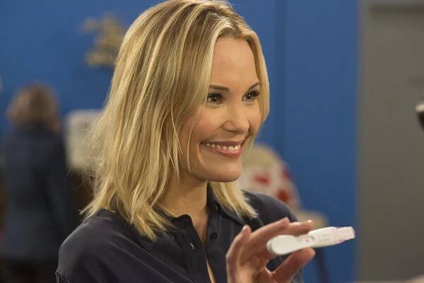 Americká manželka - Když se máma vypne - Z filmu - Leslie Bibb