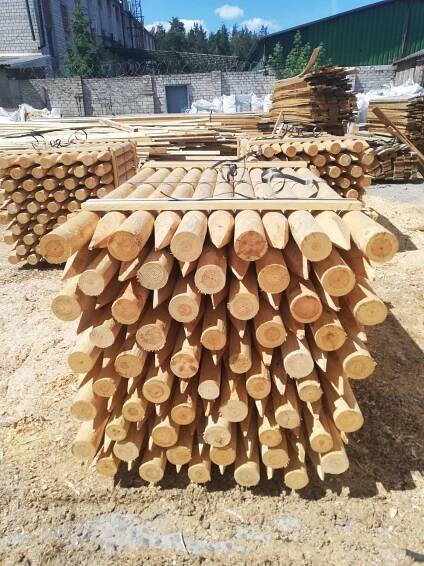 Cundy peeled posts, machine rounds, pointed posts