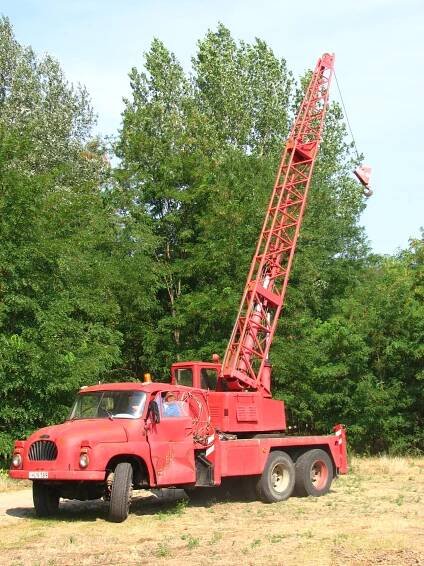 Soubor:Tatra T138 Crane.jpg – Wikipedie