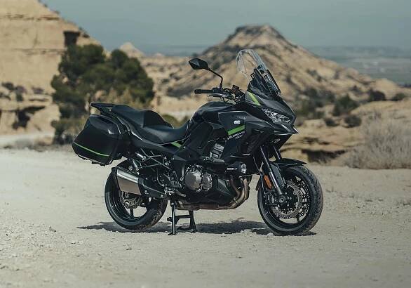 Kawasaki Versys 1000 šedá 2024