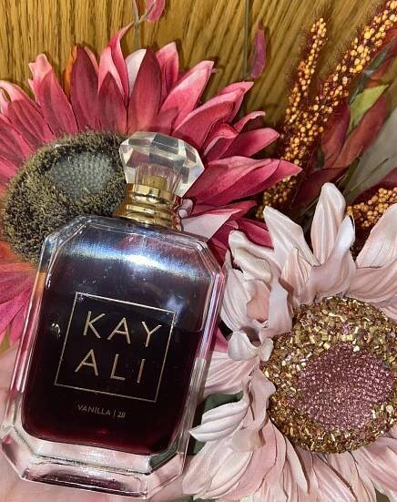 Vanilla 28 Kayali Fragrances pro ženy a muže
