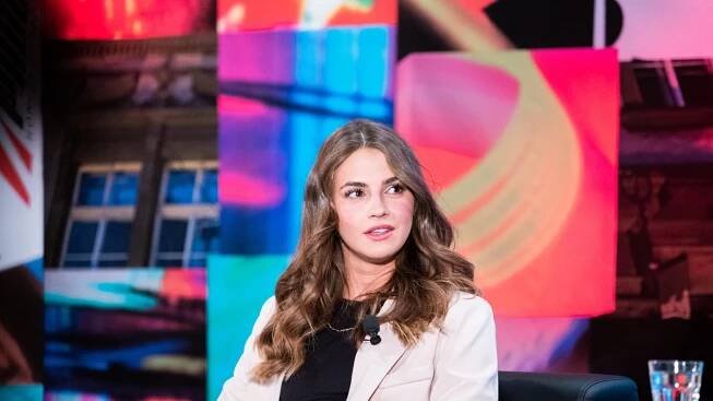 Sára Rychlíková v pořadu 7 pádů Honzy Dědka