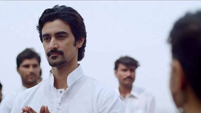 Kunal Kapoor - Kaun Kitney Paani Mein - Z filmu