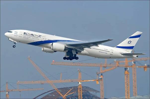 Boeing 777-200ER 4X-ECF