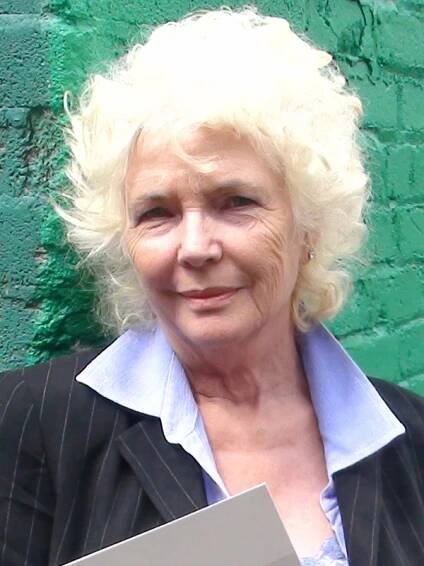 Fionnula Flanagan – Wikipedia