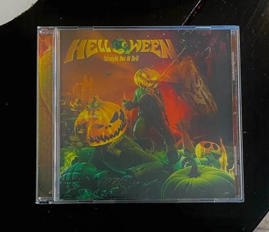 CD - CD - HELLOWEEN - STRAIGHT OUT OF HELL